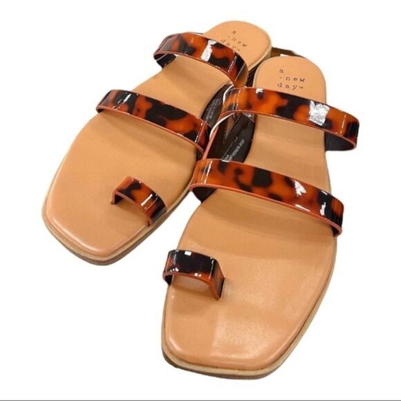 Women's Marilyn Toe Loop Slide Sandals - A New Day™ - Picture 3 of 8